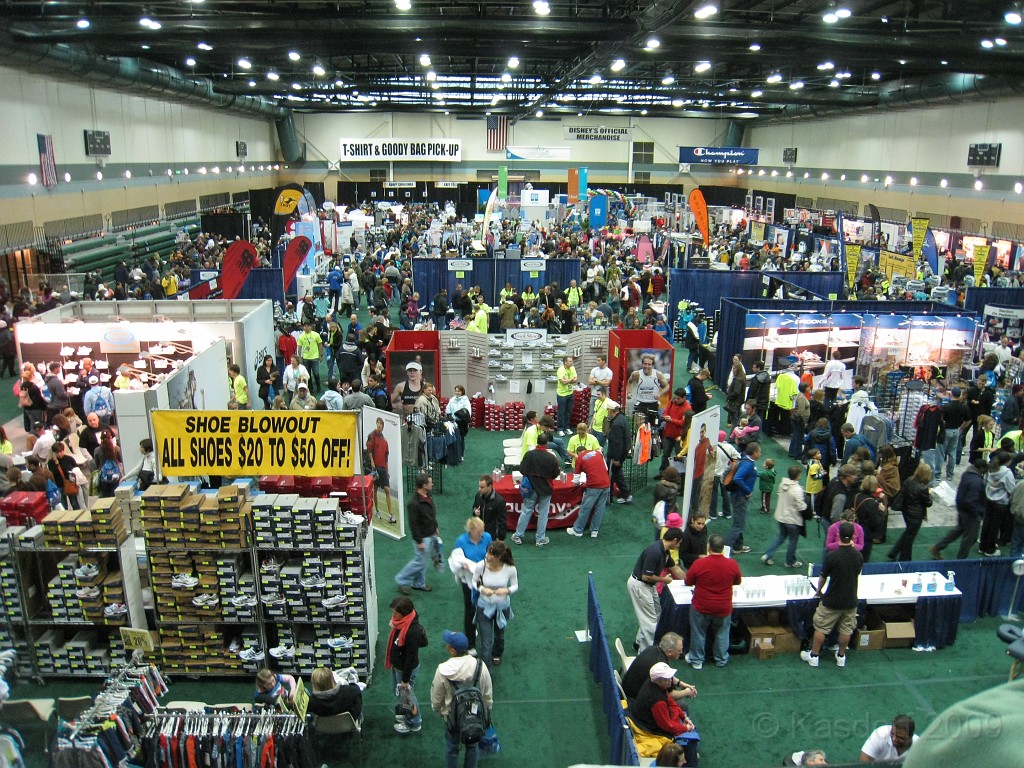 Disney 2010 D1 0310.jpg - January 9-11, 2010 Disney World Florida. Went to run the marathon. Saturday, fly down, check in, go to Expo to pick up packet, then to see Blue Man Group in the evening.